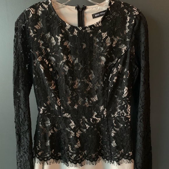 Long sleeve black lace overlay peplum top - Picture 3 of 4